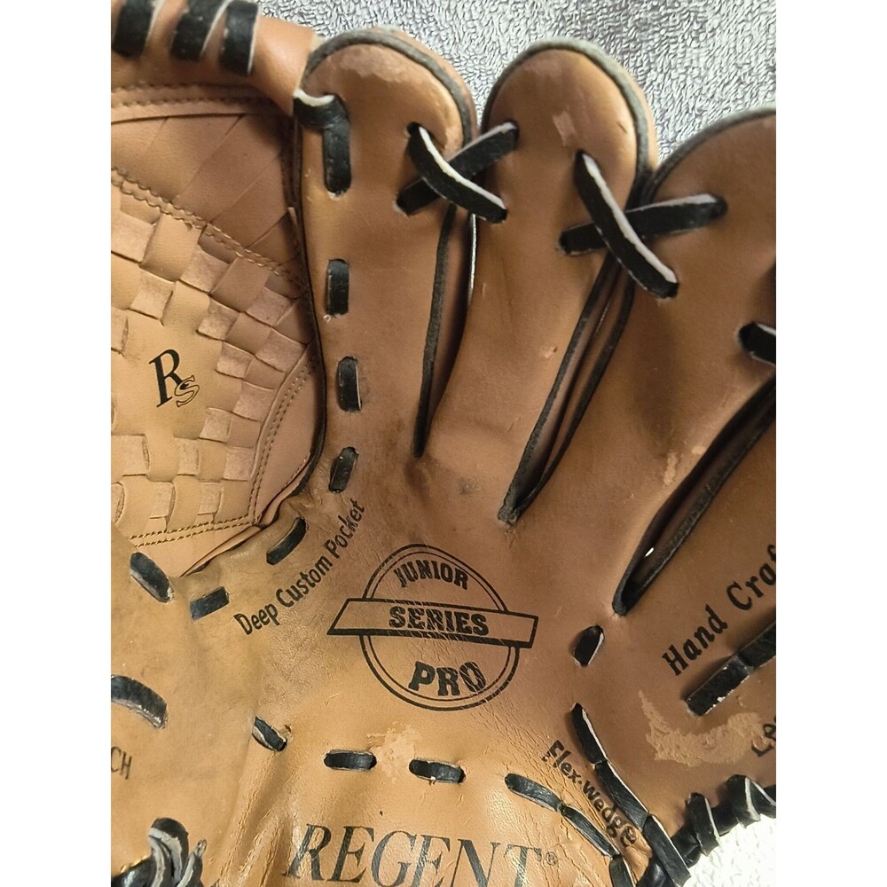 Regent Junior Pro Series 11" Youth Baseball Glove 07330 Right Hand Throw Leather